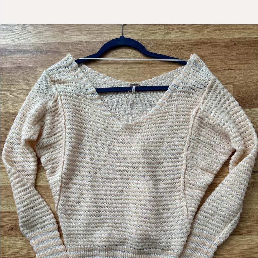 Free People Cream V-Neck Sweater with Ribbed Texture